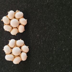 Trifari White Lucite Flower Cluster Gold Tone Clip-on Earrings